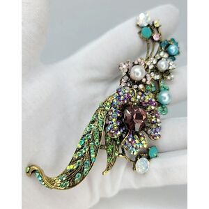 Vintage Look Crystal Embellished Floral Spray Brooch